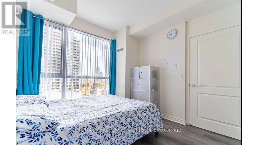610 - 349 RATHBURN ROAD W