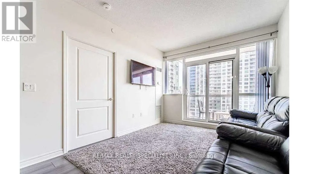 610 - 349 RATHBURN ROAD W