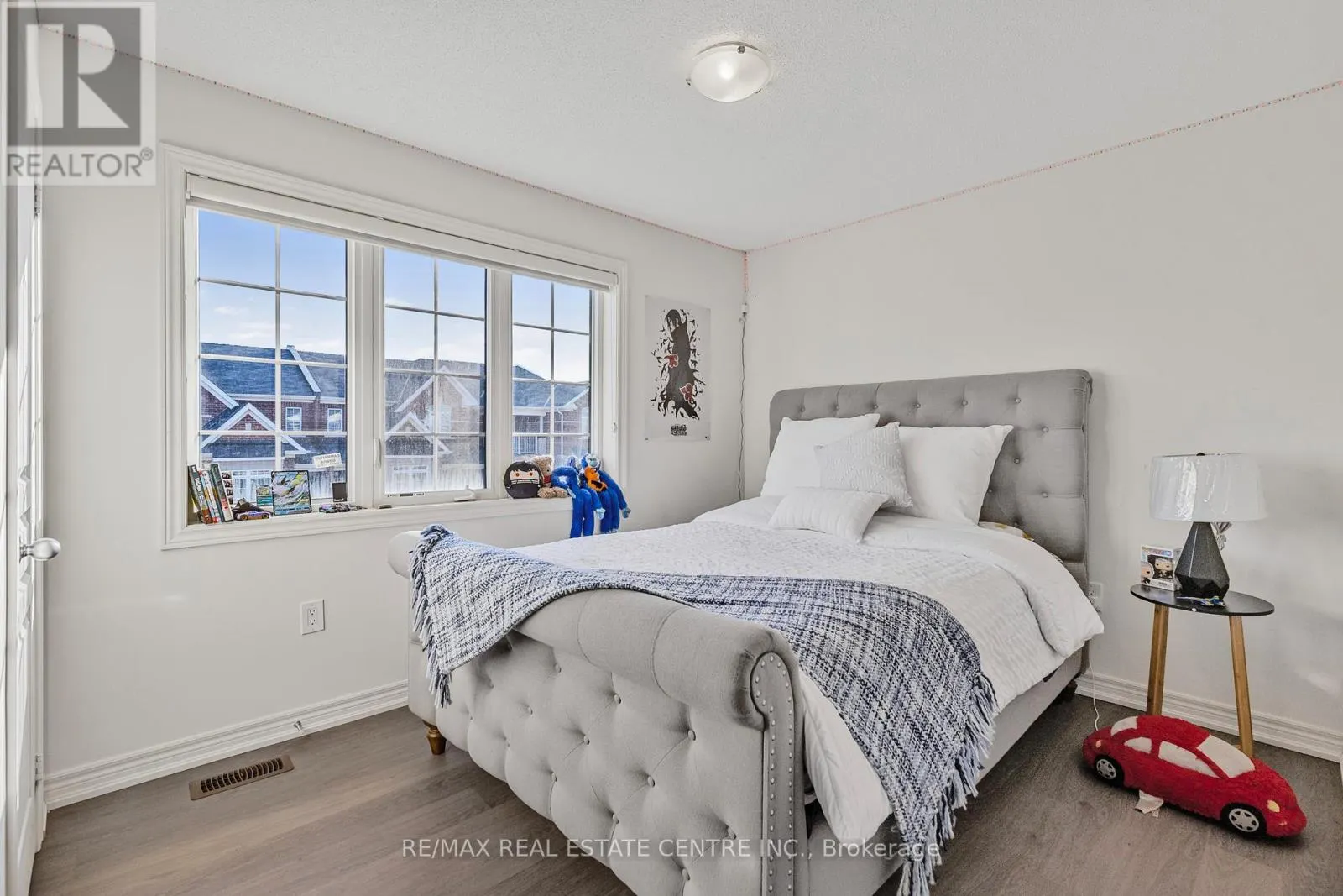 1525 CARR LANDING