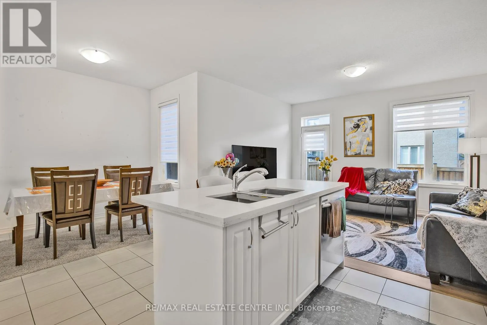 1525 CARR LANDING