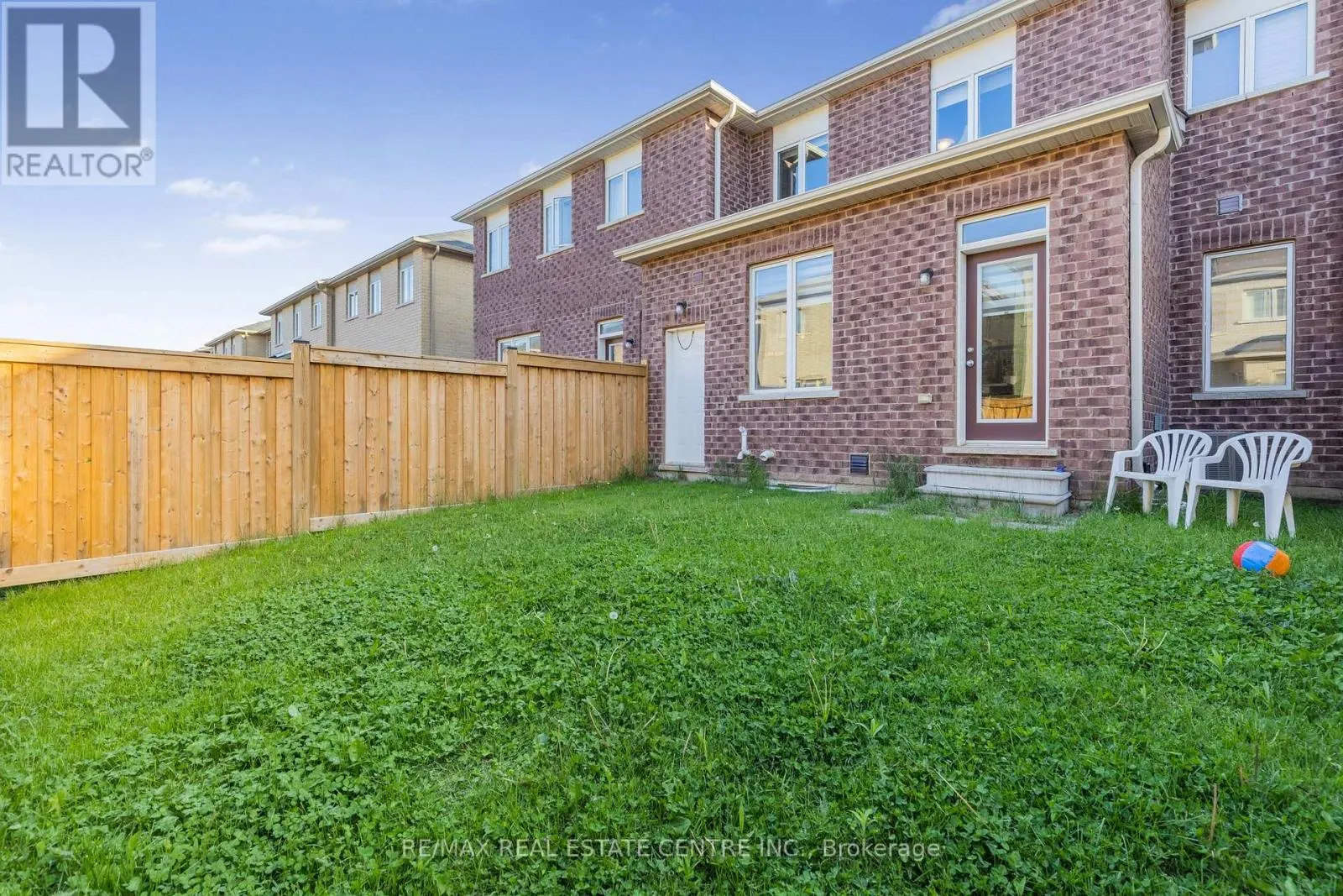 1525 CARR LANDING