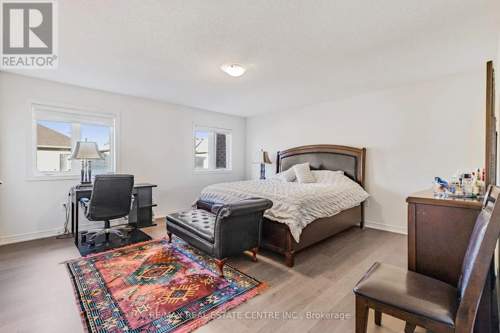 1525 CARR LANDING