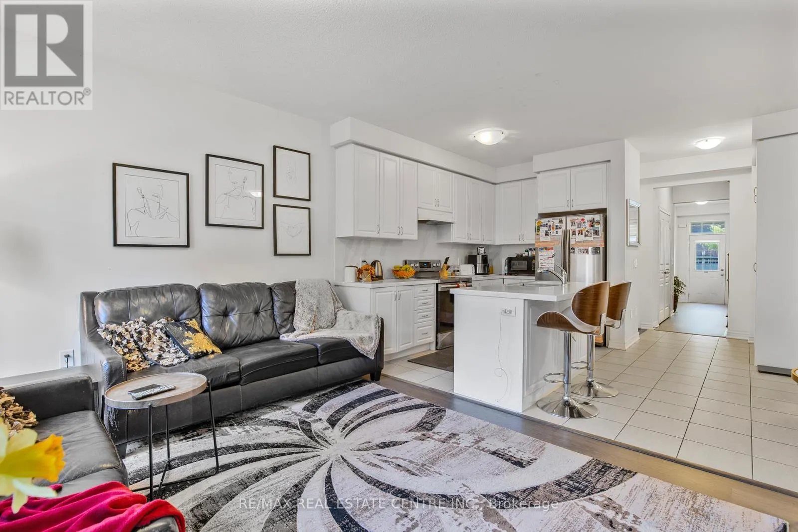 1525 CARR LANDING
