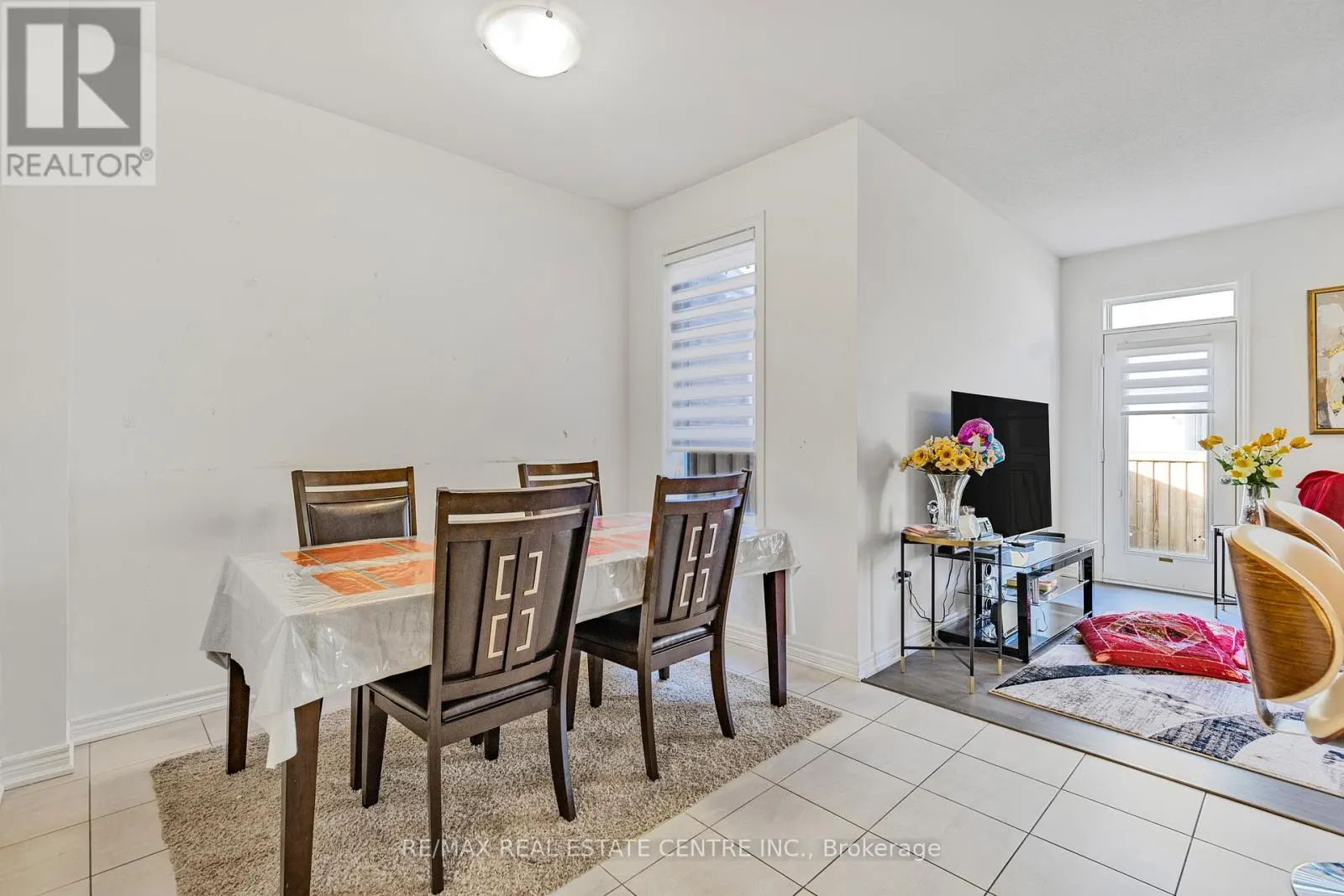 1525 CARR LANDING