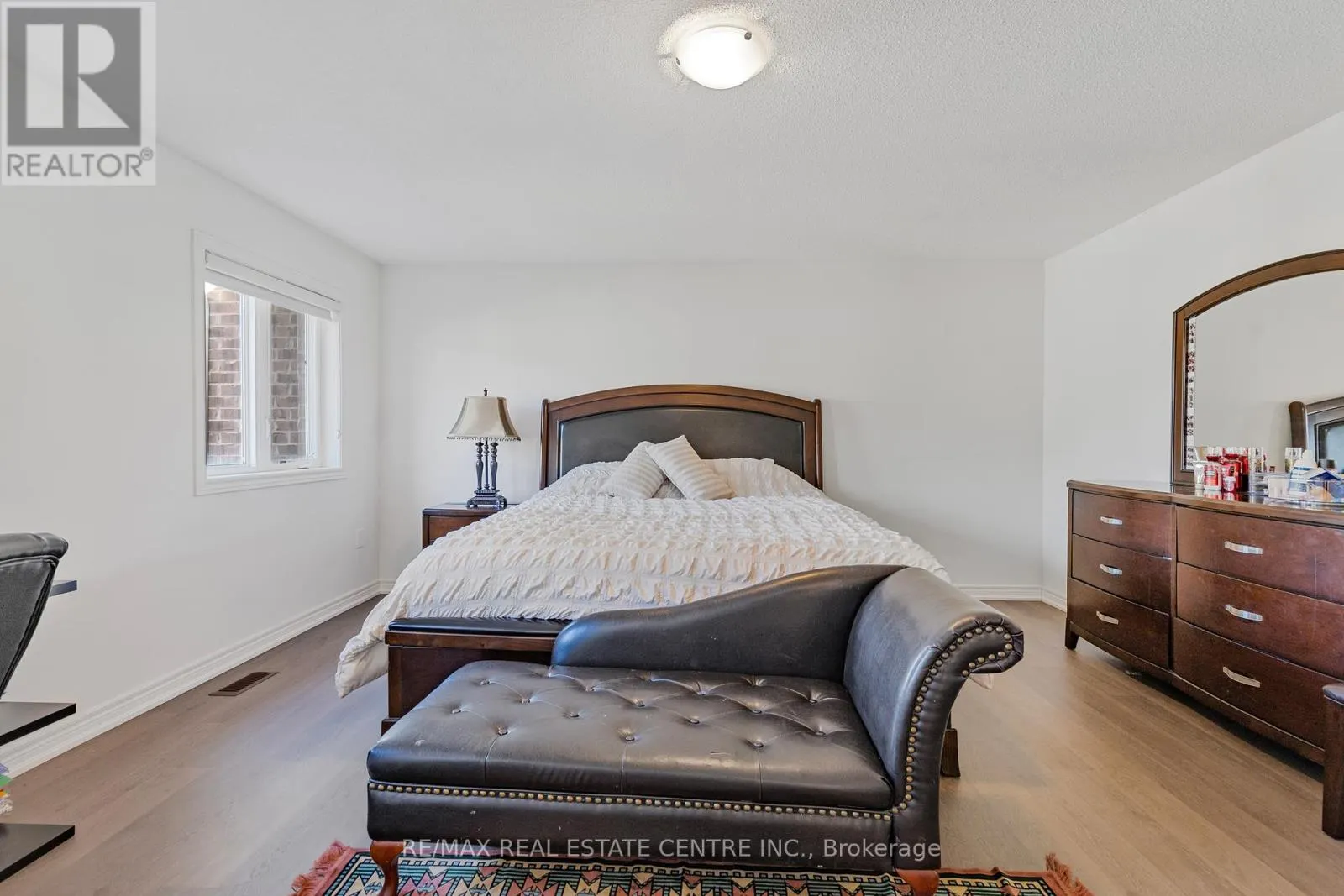 1525 CARR LANDING