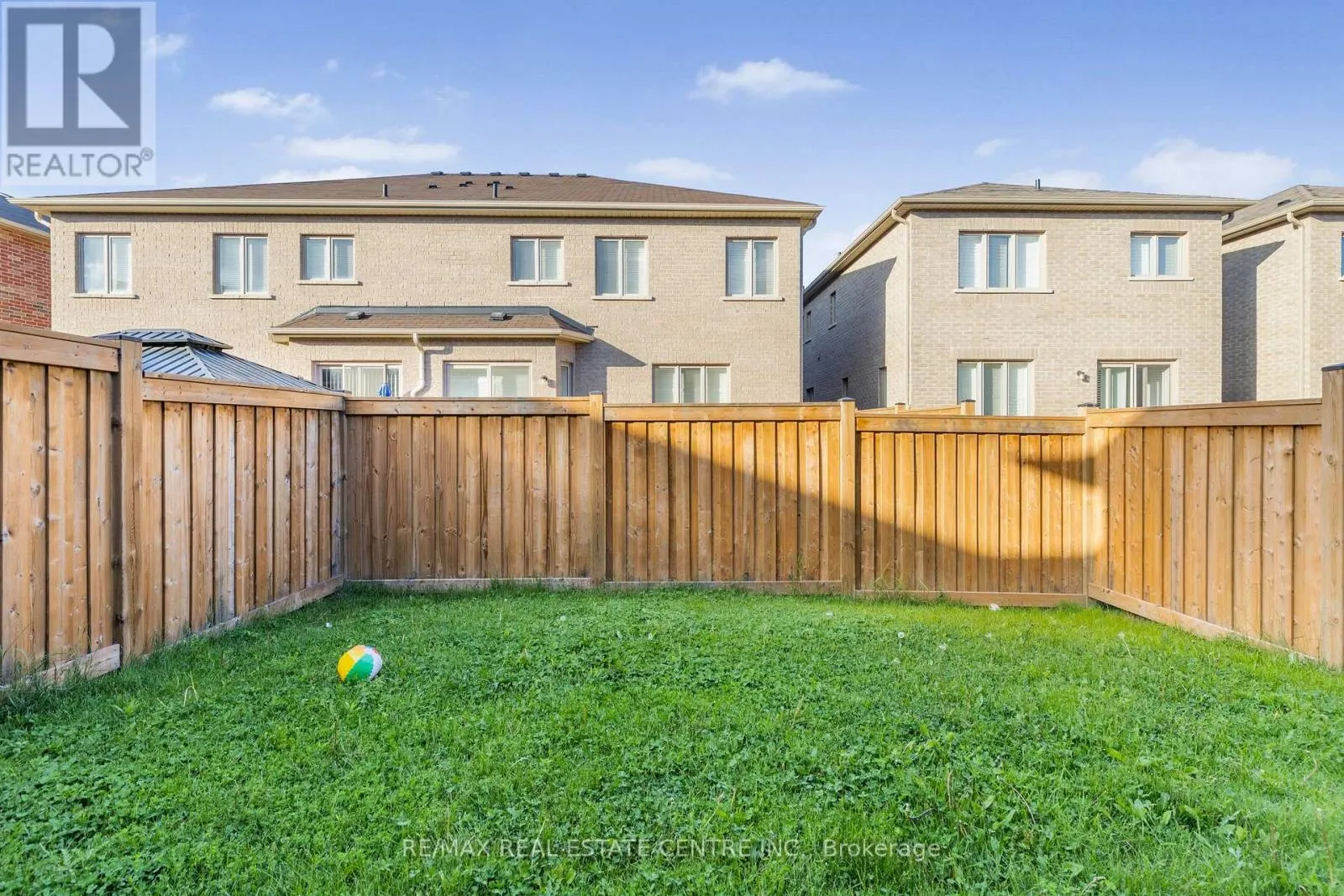 1525 CARR LANDING