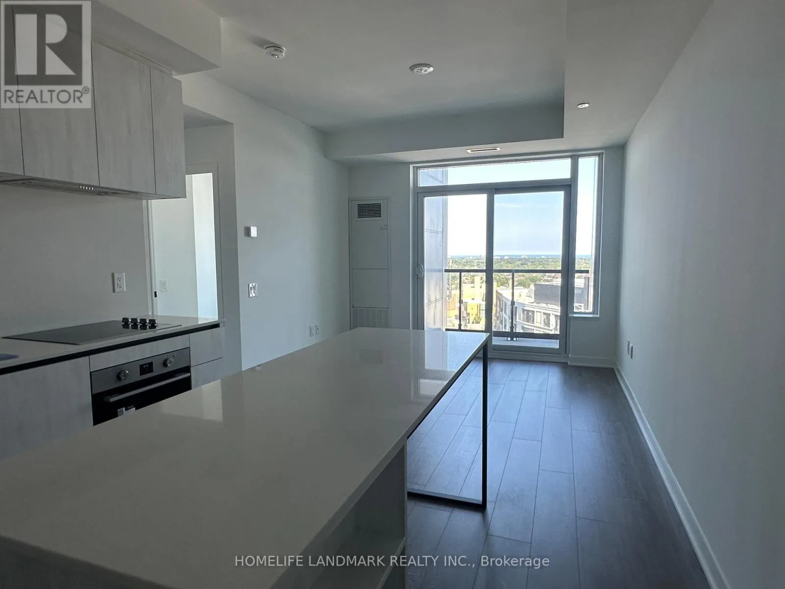 1512 - 2495 EGLINTON AVENUE