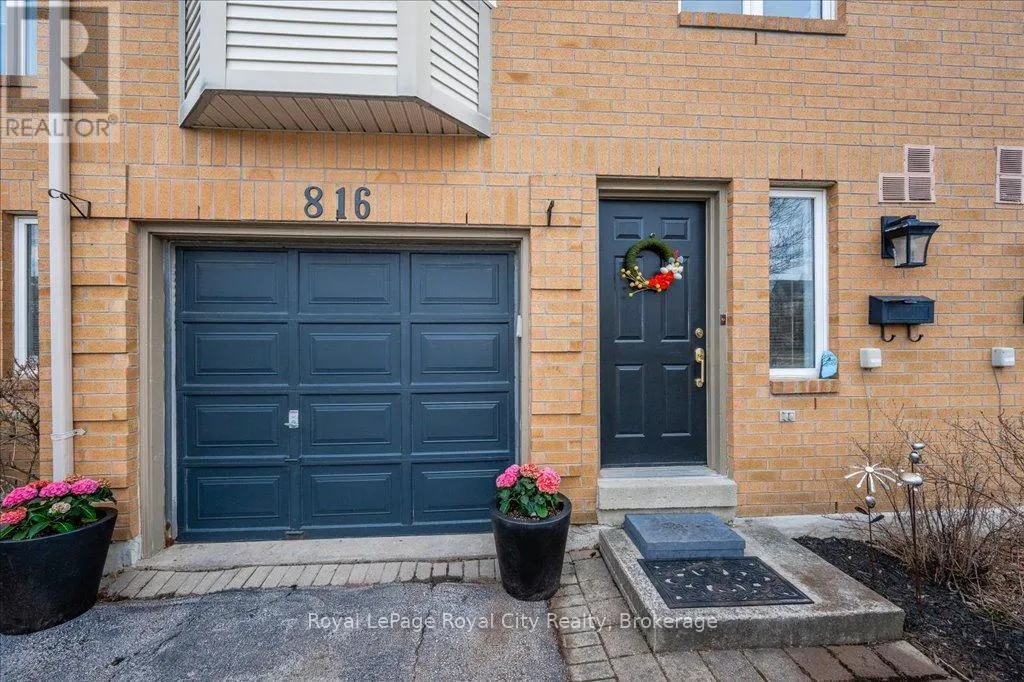 816 VILLAGE GREEN BOULEVARD