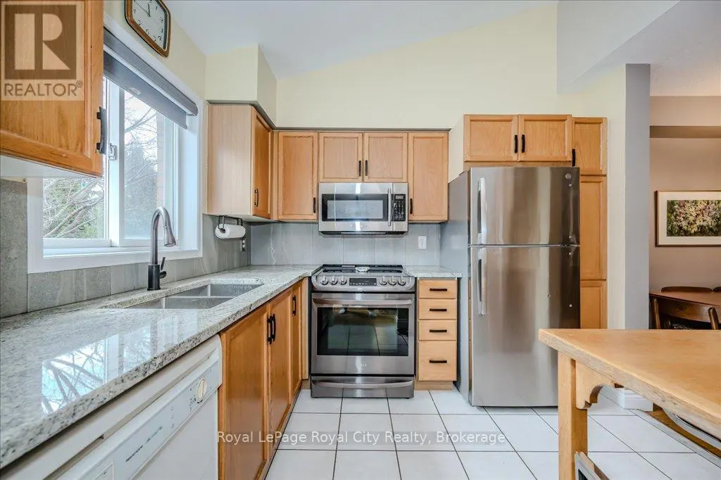 816 VILLAGE GREEN BOULEVARD