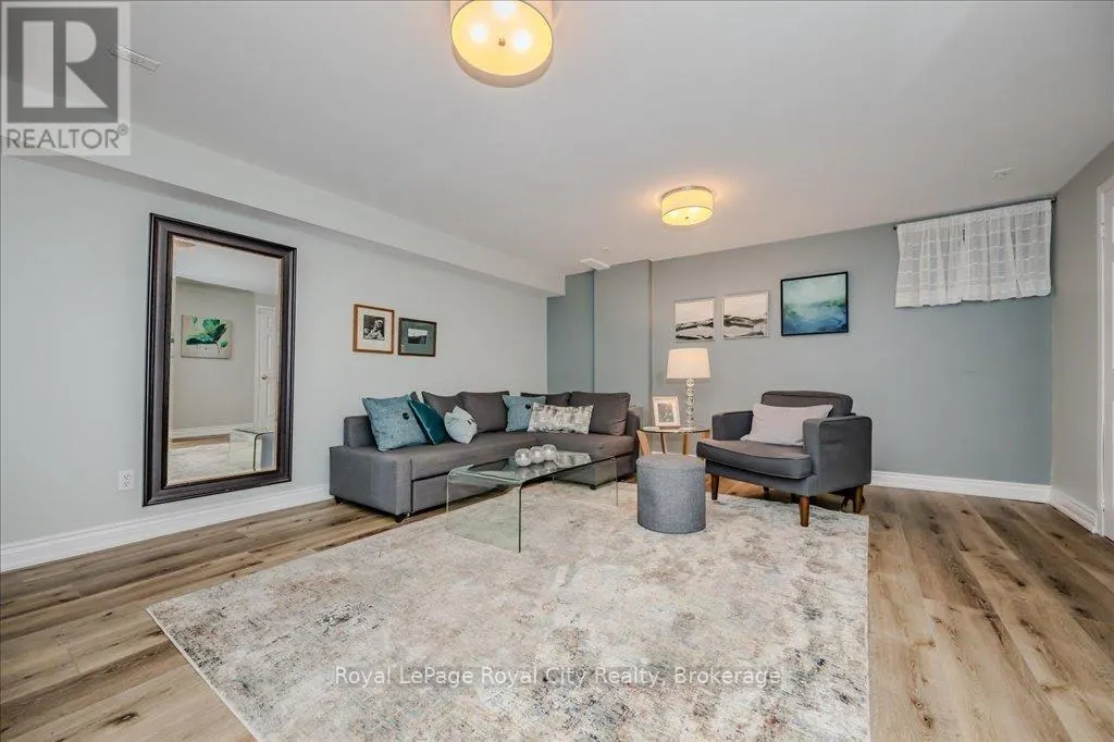 816 VILLAGE GREEN BOULEVARD