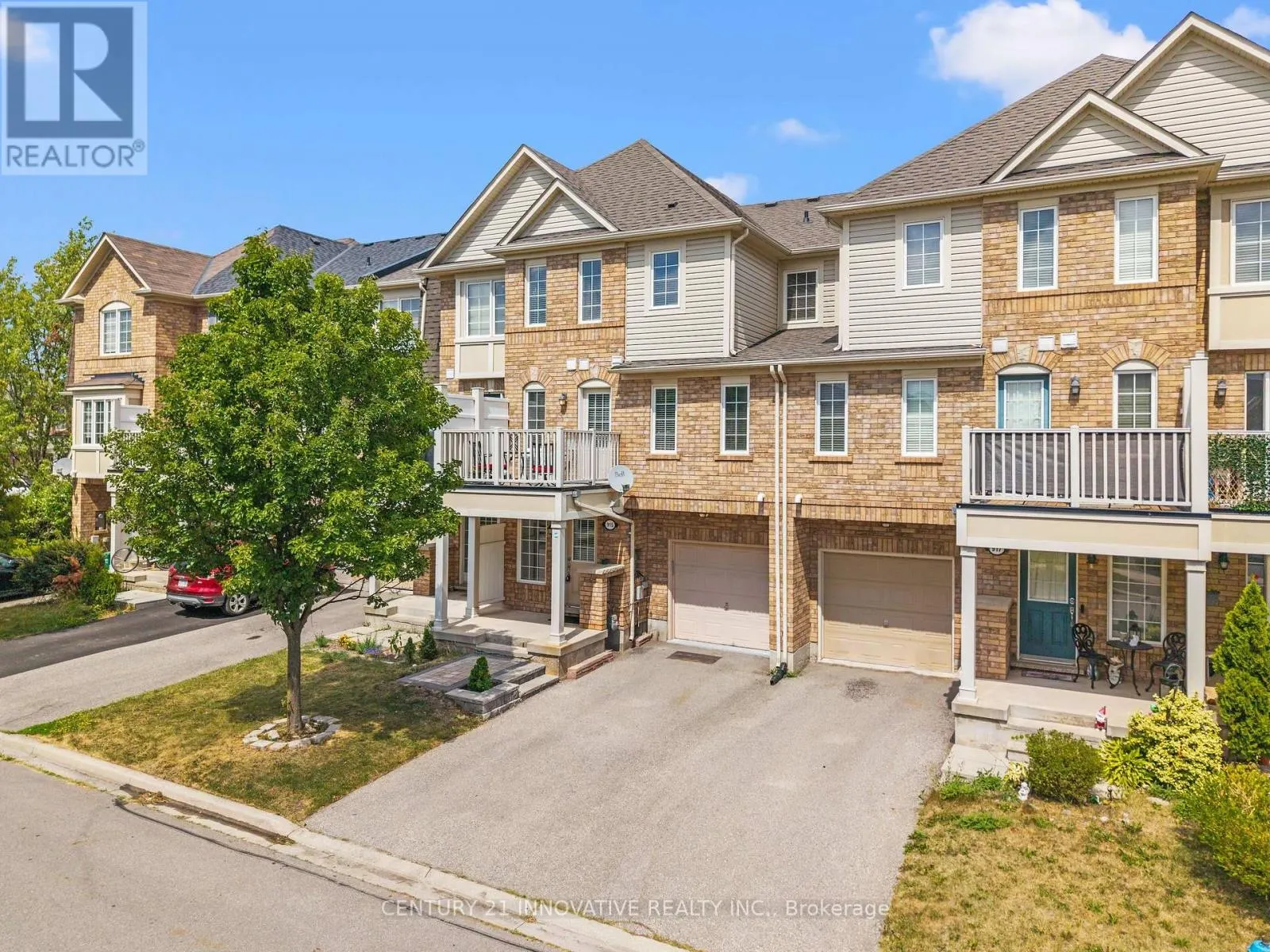915 HASSELFELDT HEIGHTS