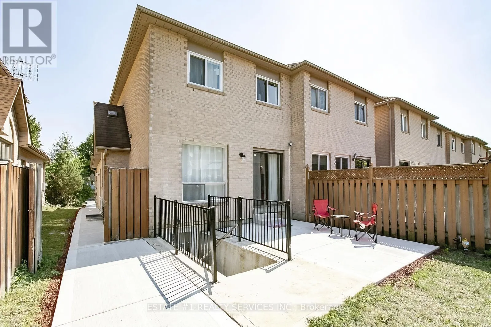 117 RICHWOOD CRESCENT