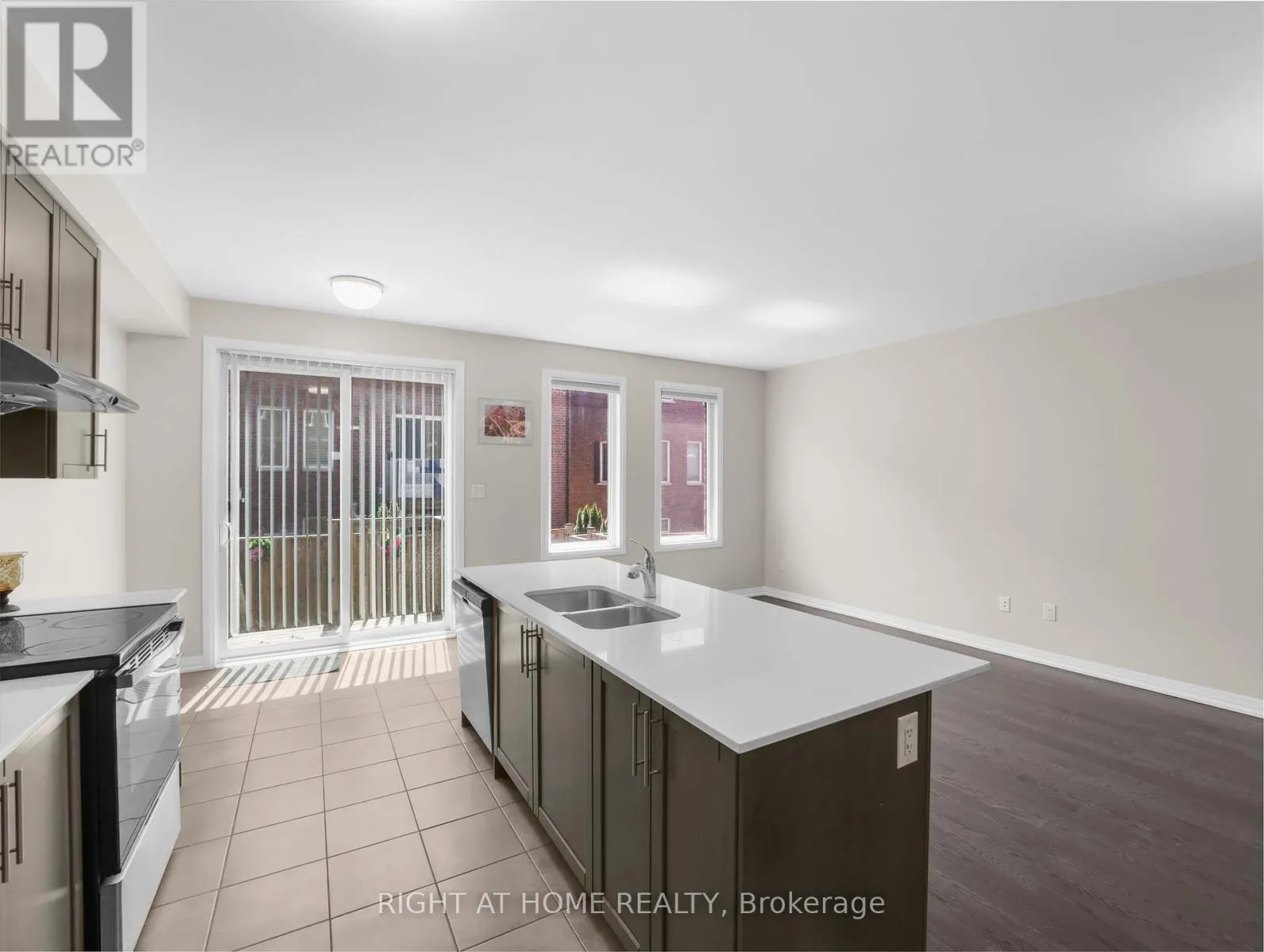 64 MCLAUGHLIN AVENUE
