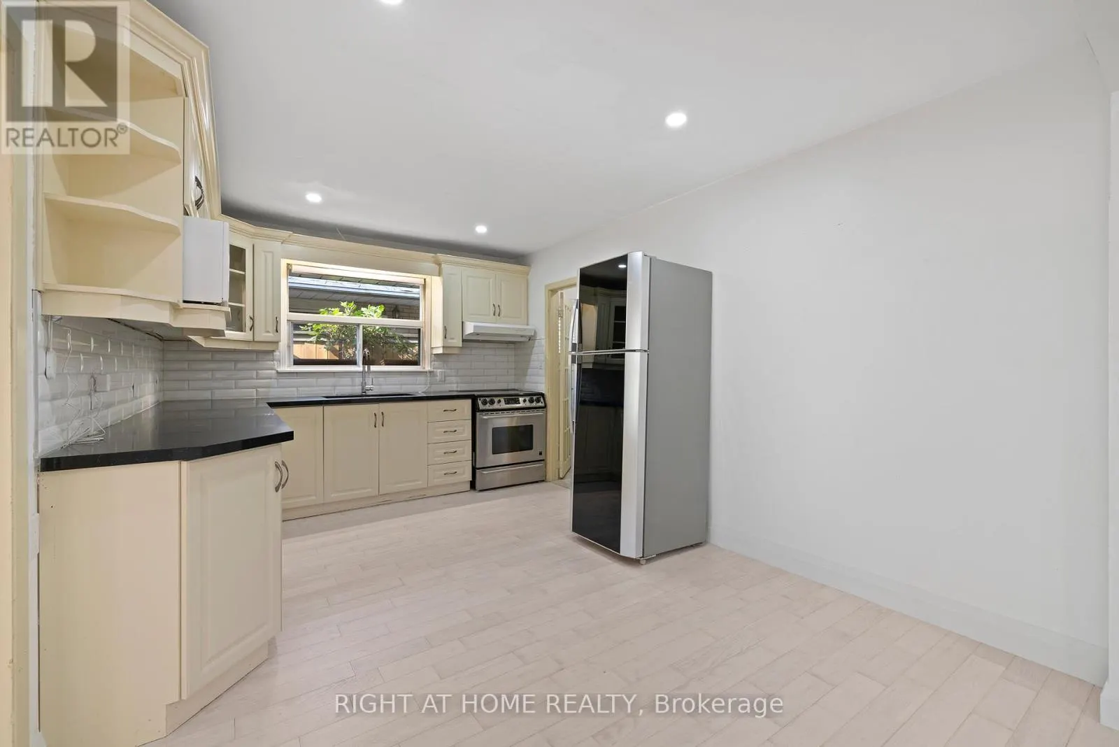1147 SATURNIA CRESCENT