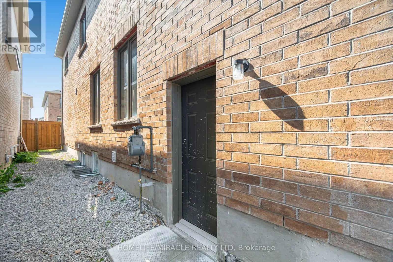 7 ALDENHAM STREET