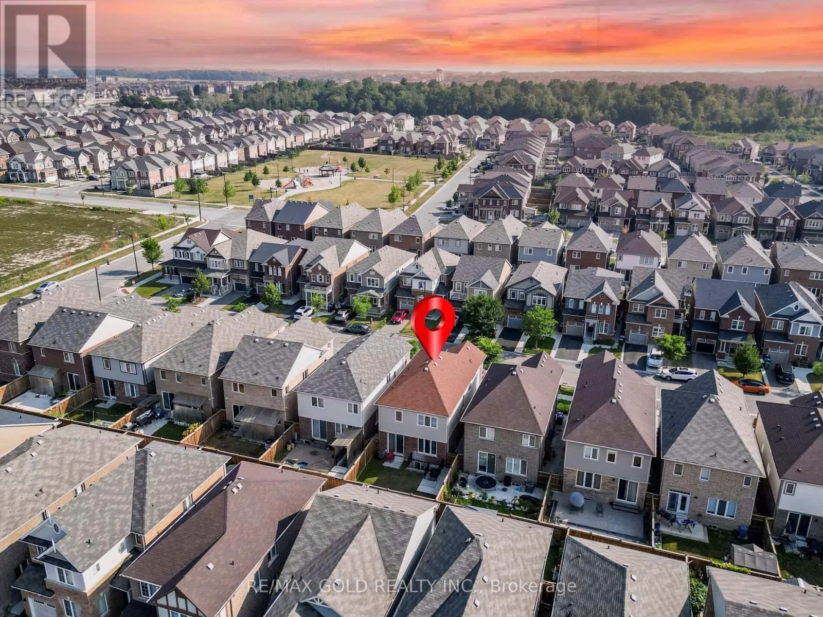 36 FEEDER STREET