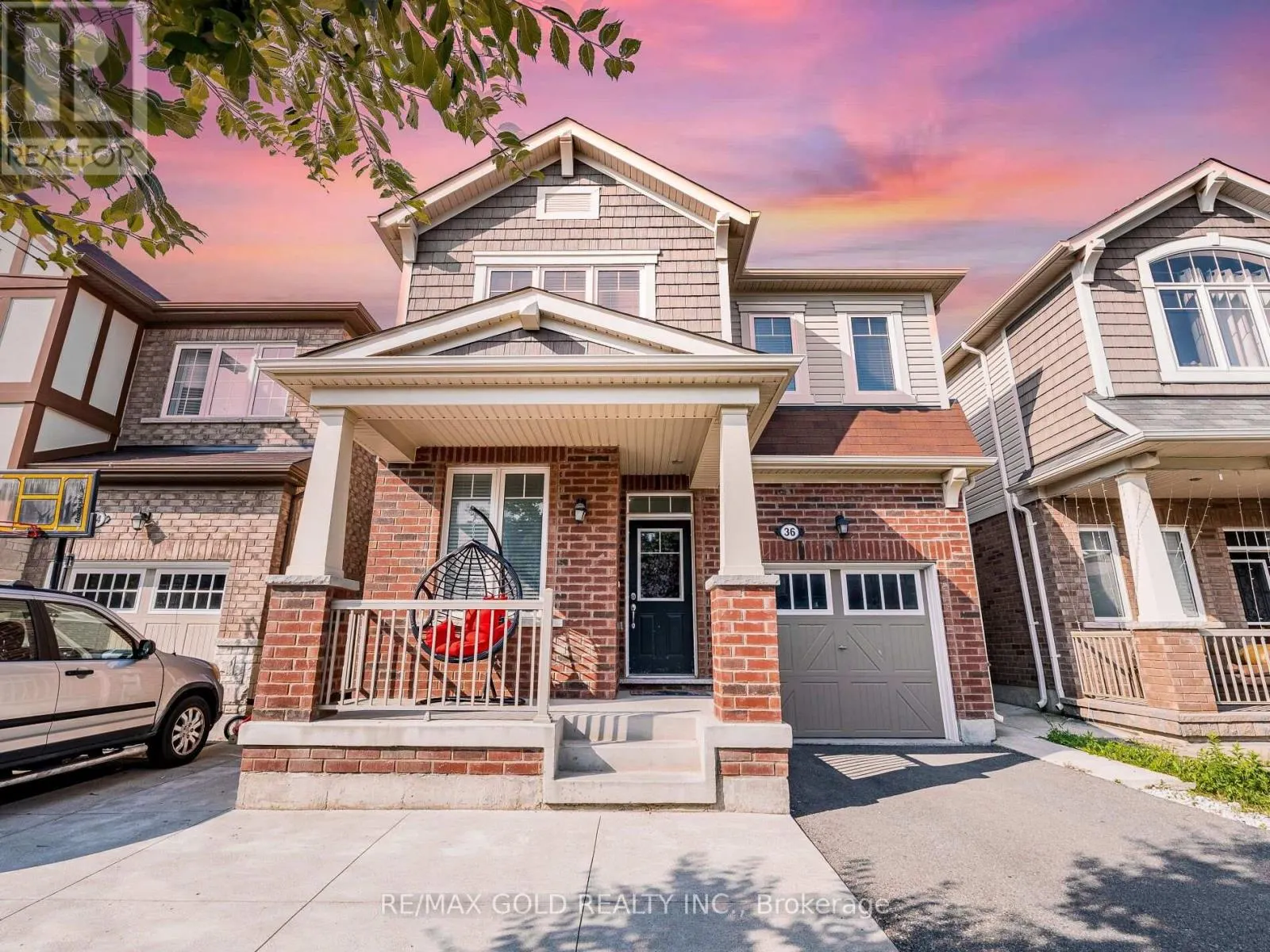 36 FEEDER STREET
