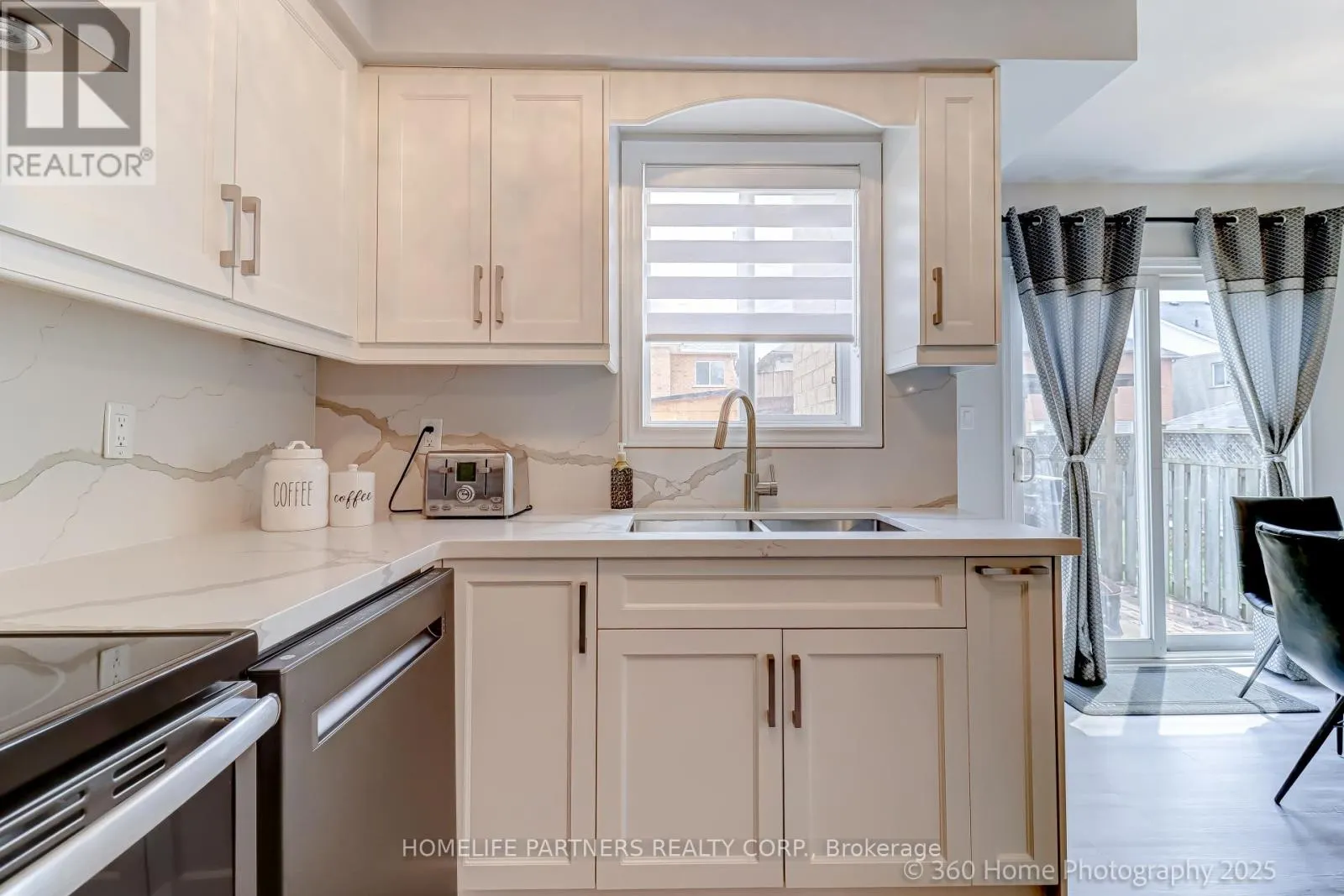 31 KNOLL HAVEN CIRCLE