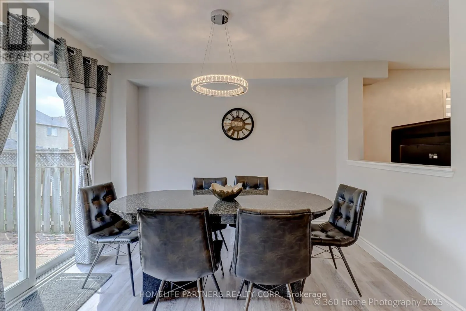 31 KNOLL HAVEN CIRCLE