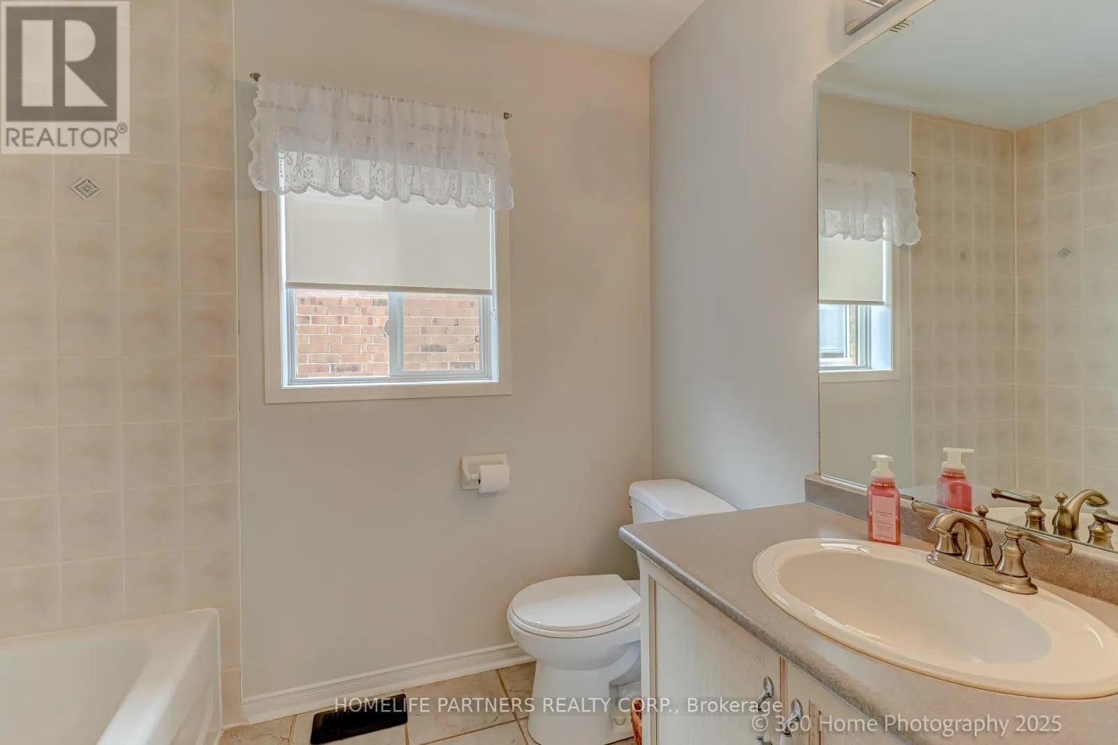 31 KNOLL HAVEN CIRCLE