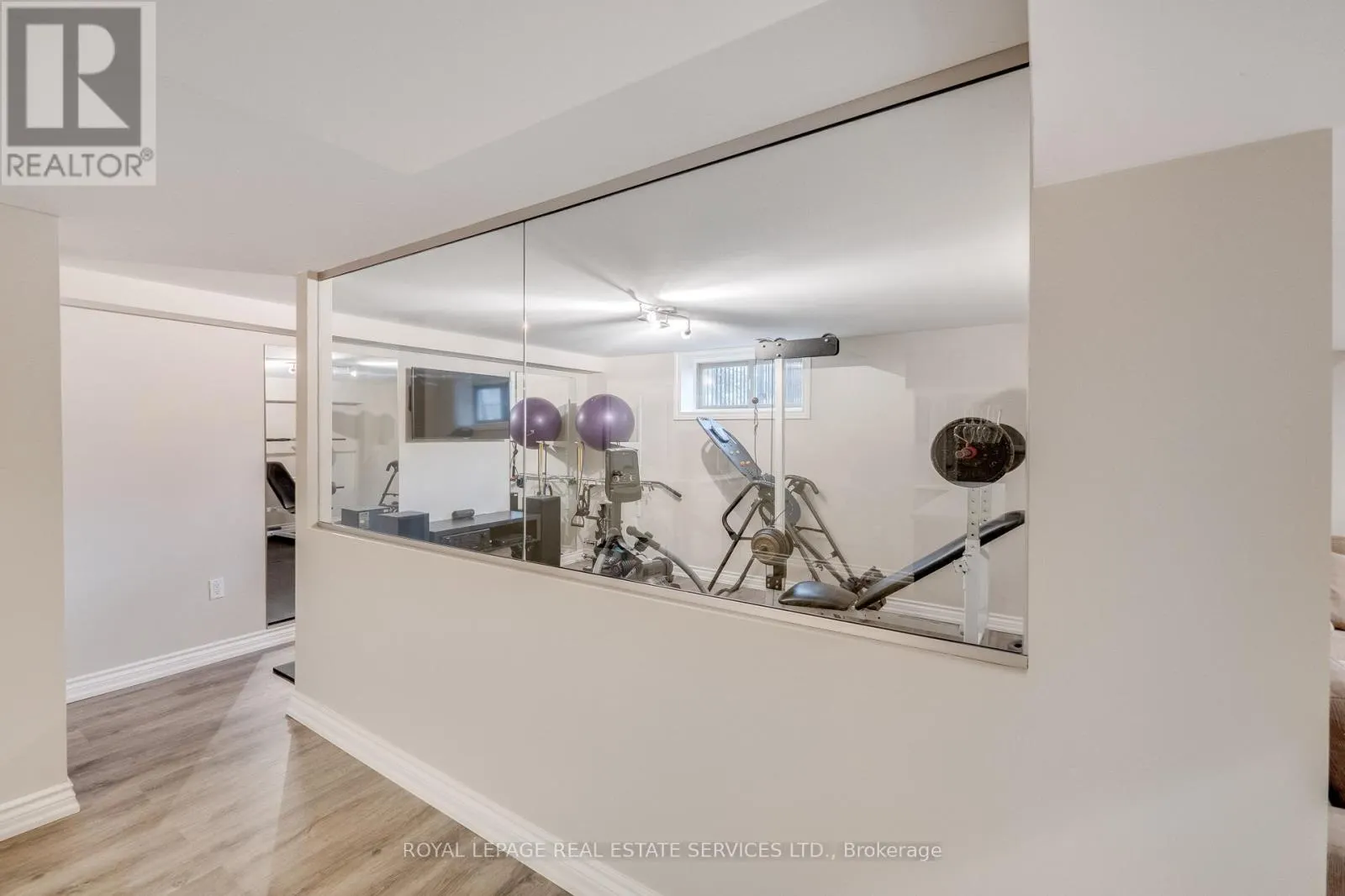 503 MEADOW WOOD ROAD