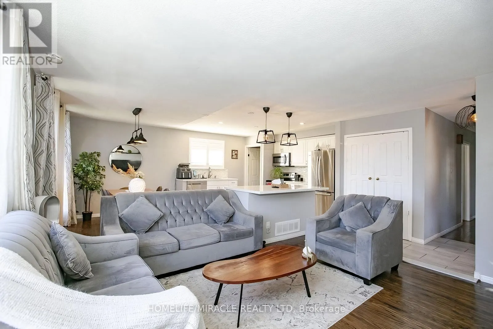 46 REIGATE AVENUE