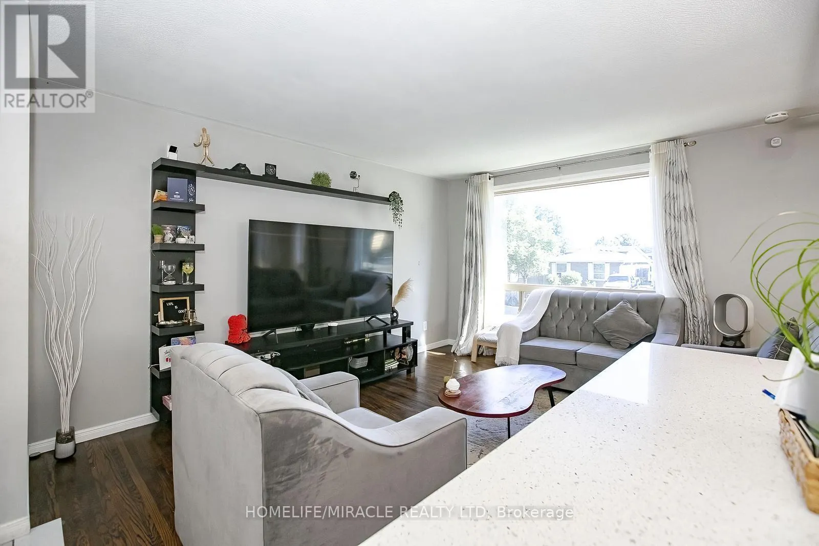 46 REIGATE AVENUE