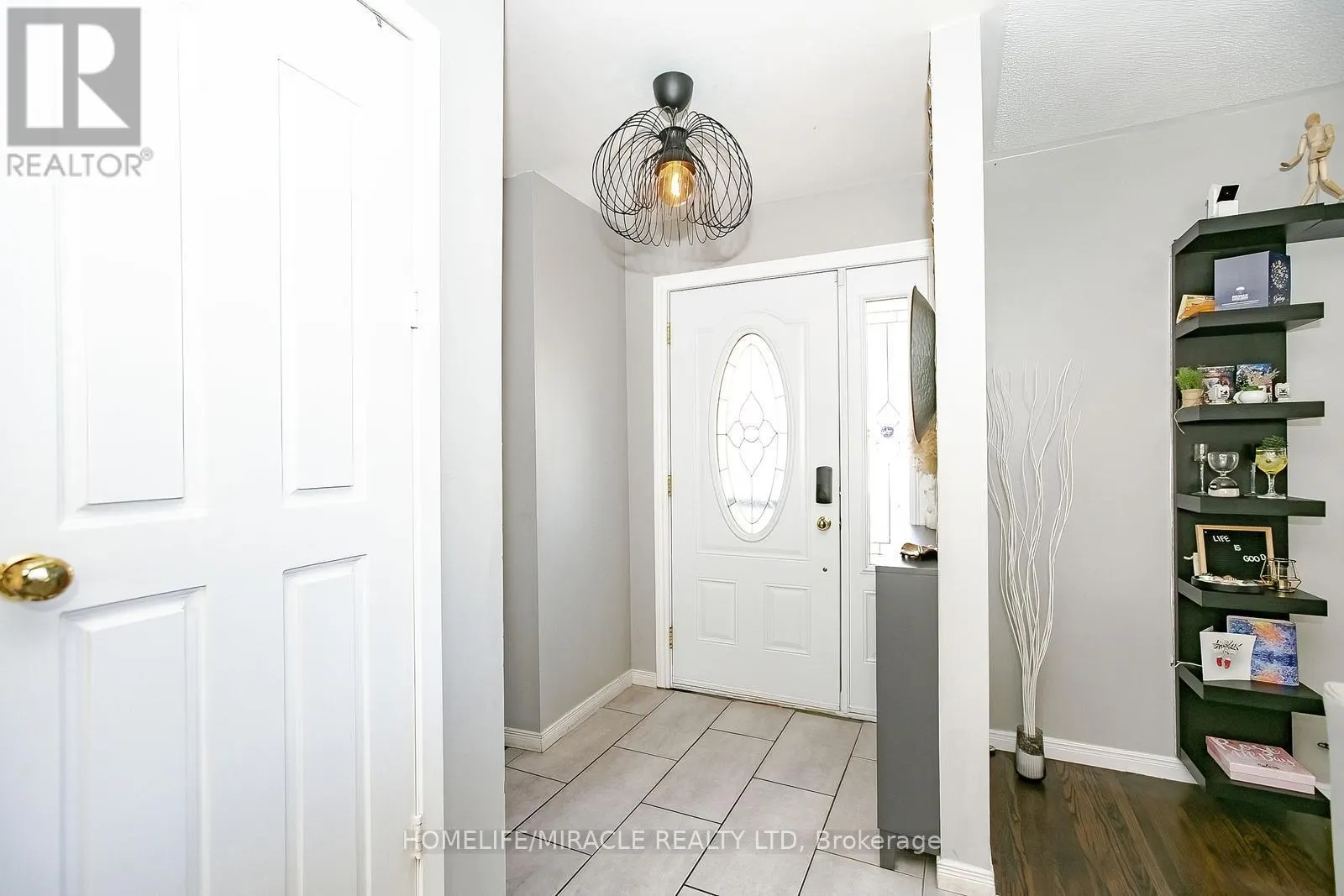 46 REIGATE AVENUE