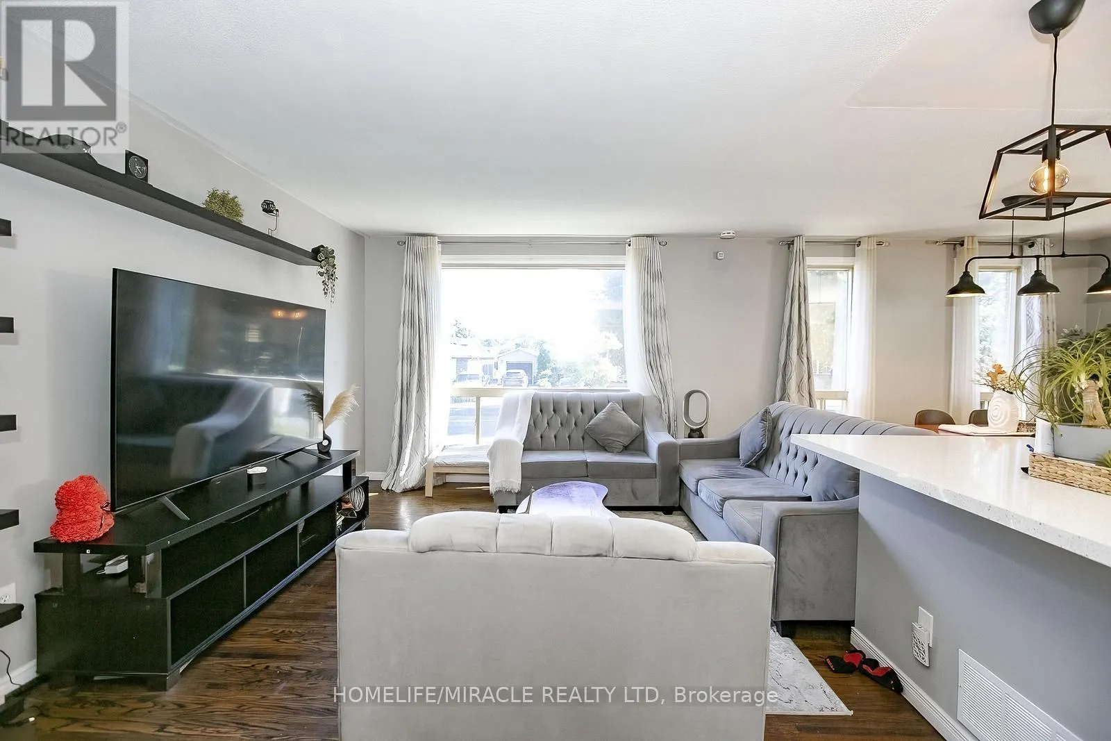 46 REIGATE AVENUE