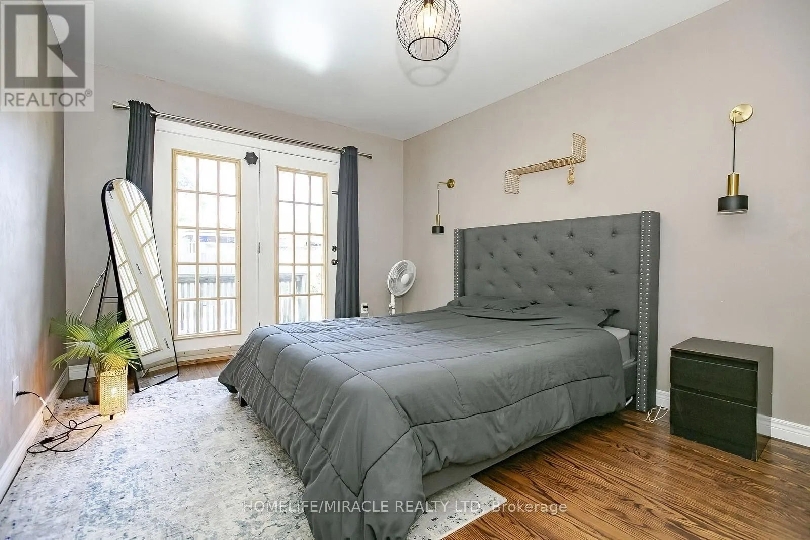 46 REIGATE AVENUE