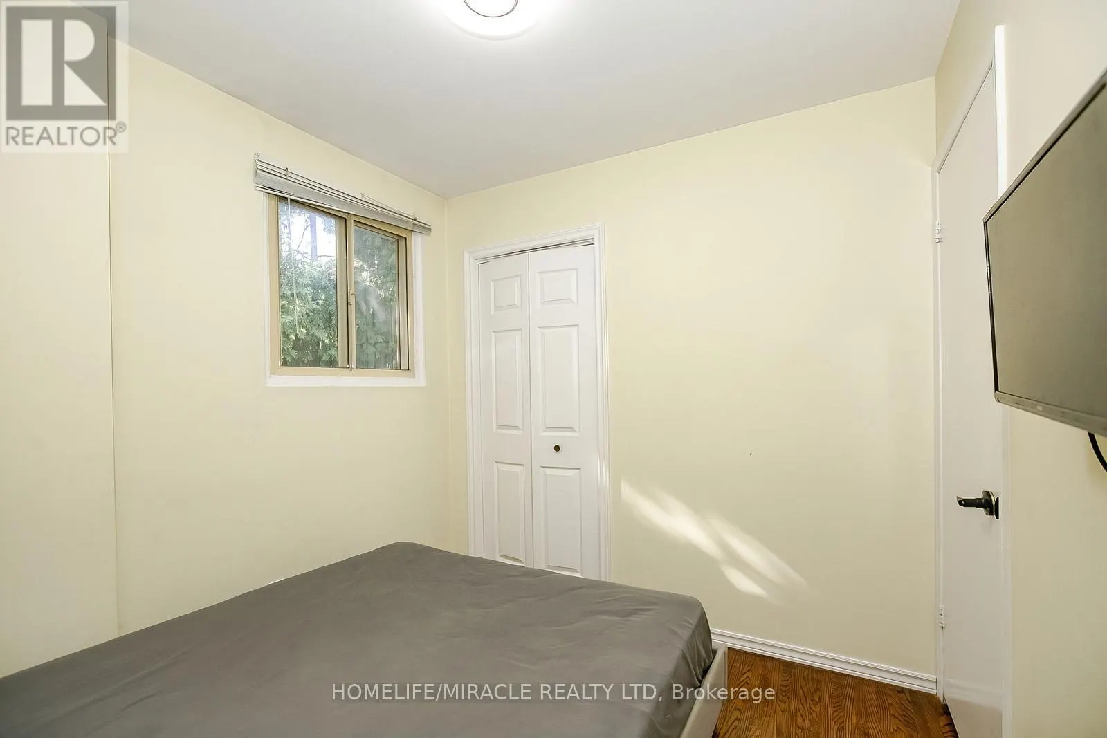 46 REIGATE AVENUE