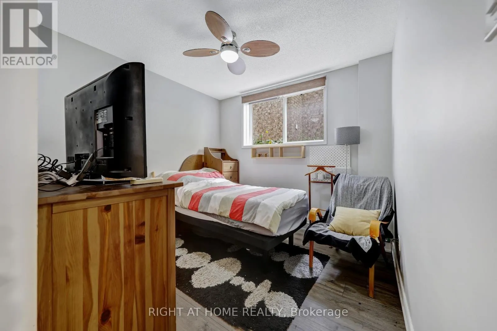 36 HAYLOFT COURT