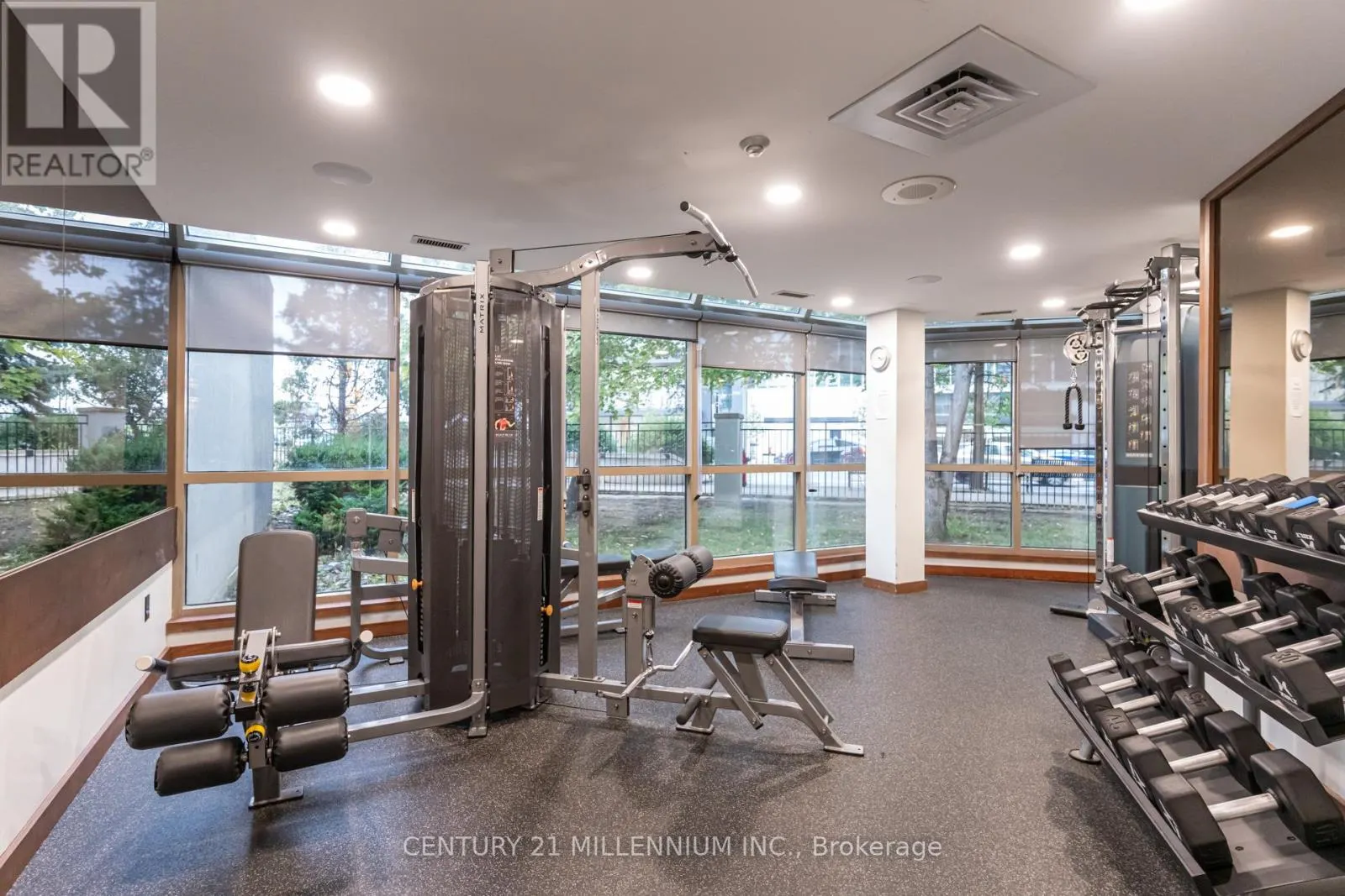 705 - 330 RATHBURN ROAD W