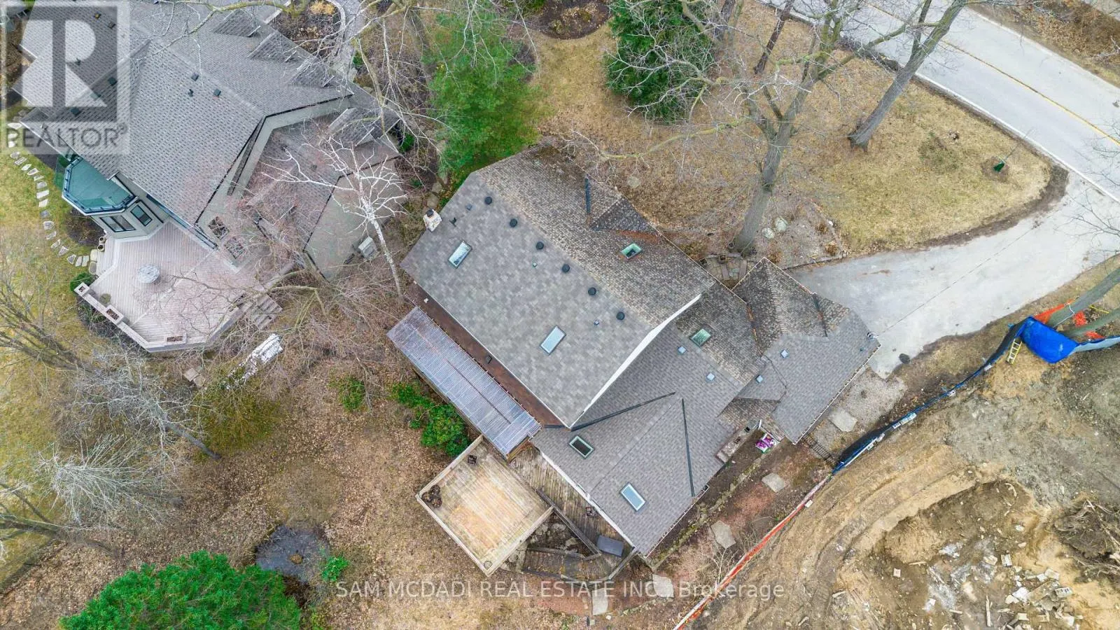 690 MEADOW WOOD ROAD