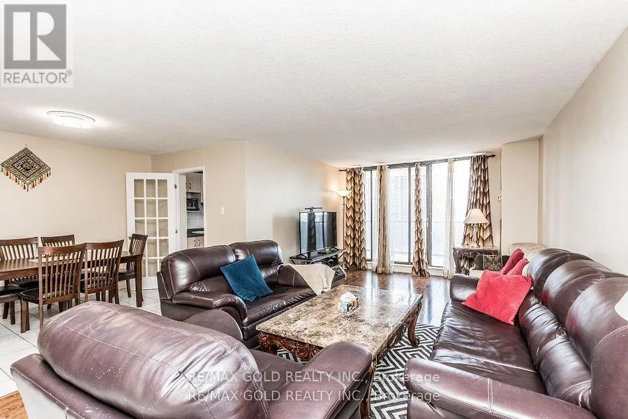 1010 - 17 KNIGHTSBRIDGE ROAD