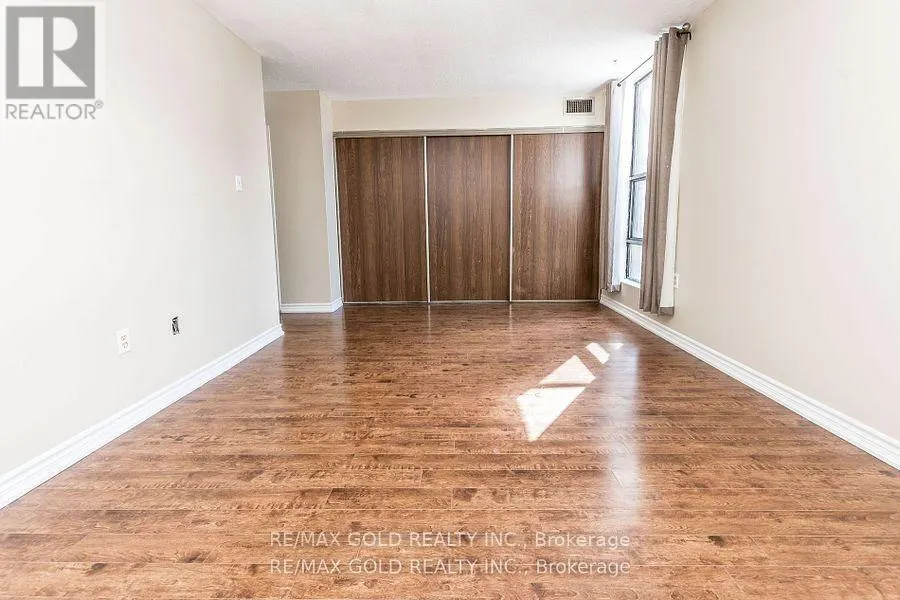 1010 - 17 KNIGHTSBRIDGE ROAD