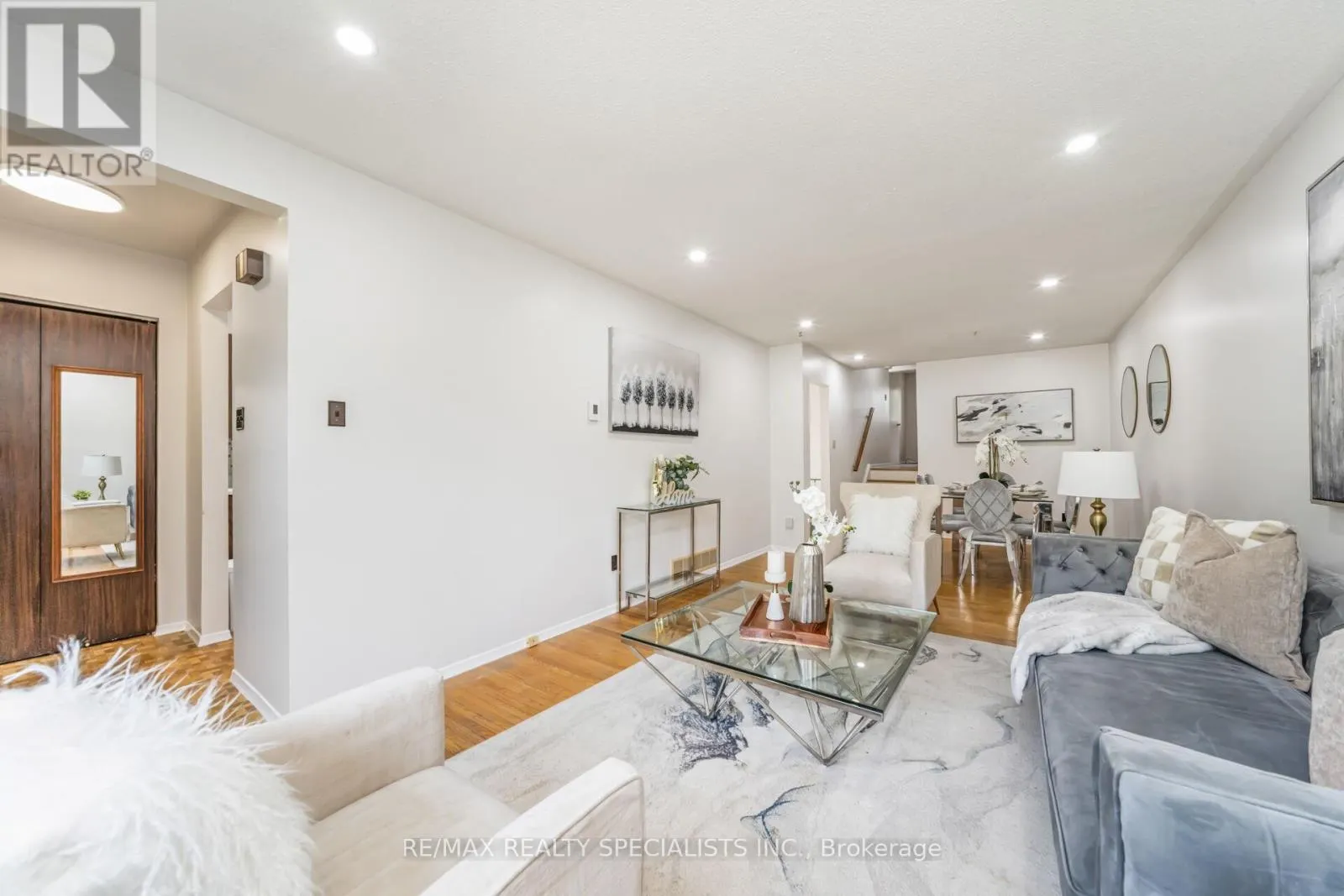 29 EDENRIDGE DRIVE