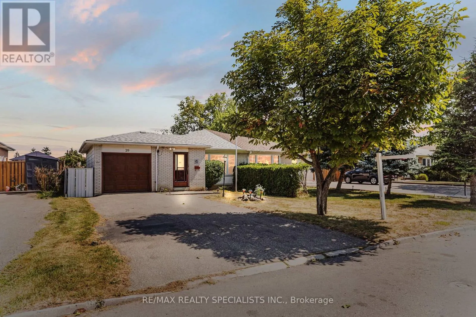 29 EDENRIDGE DRIVE