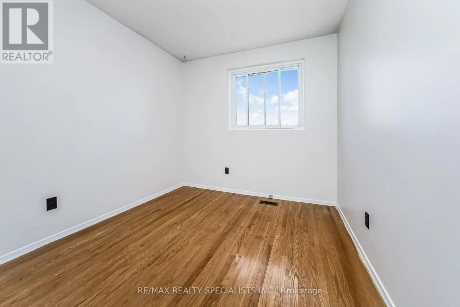 29 EDENRIDGE DRIVE