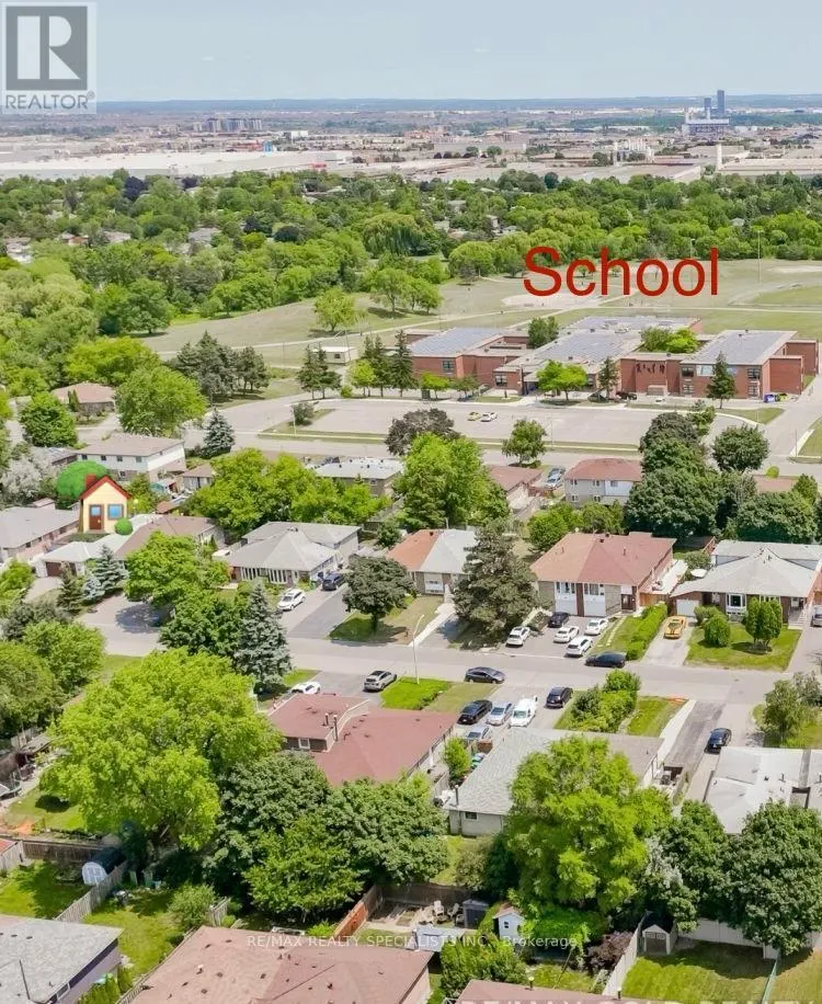 29 EDENRIDGE DRIVE