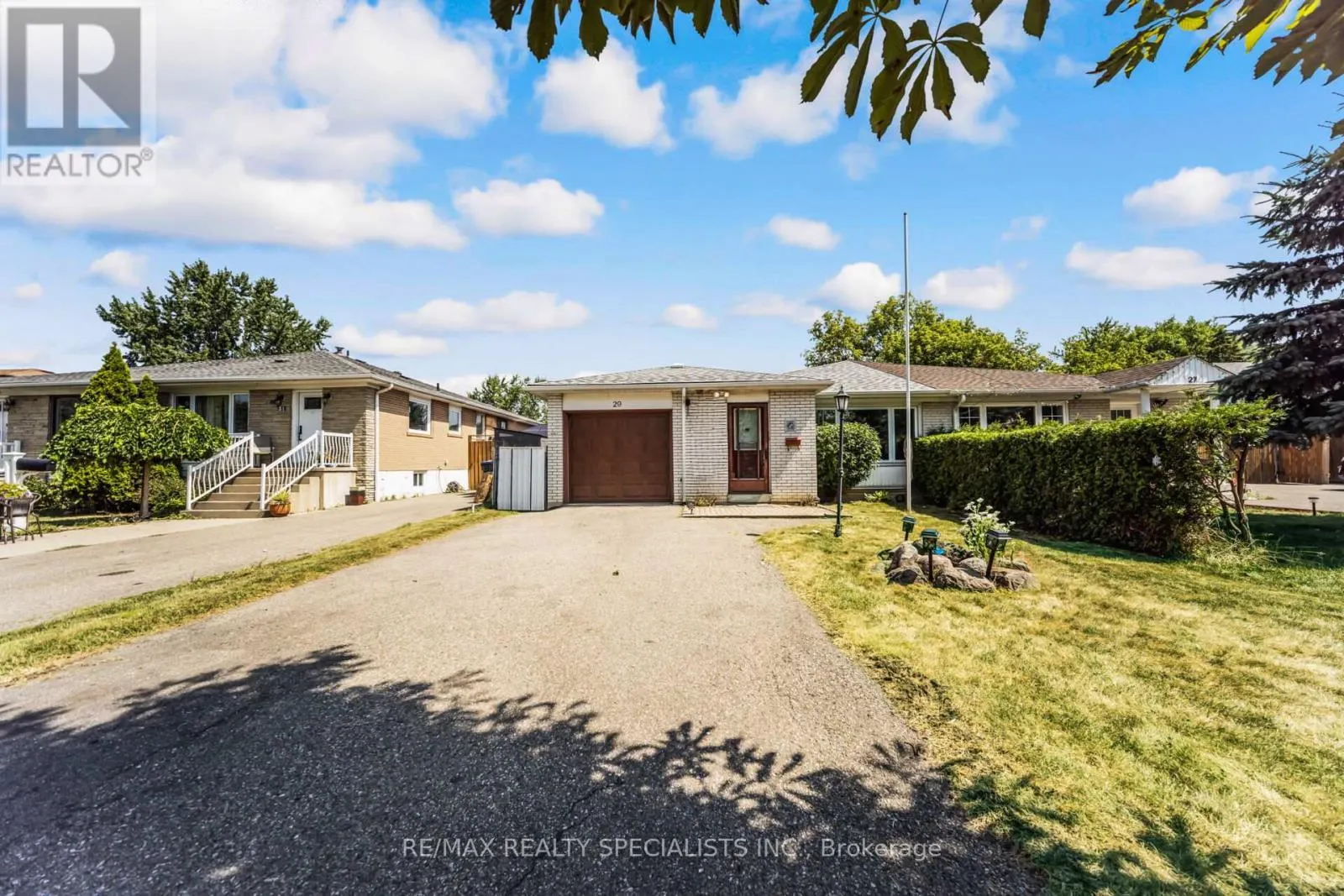 29 EDENRIDGE DRIVE
