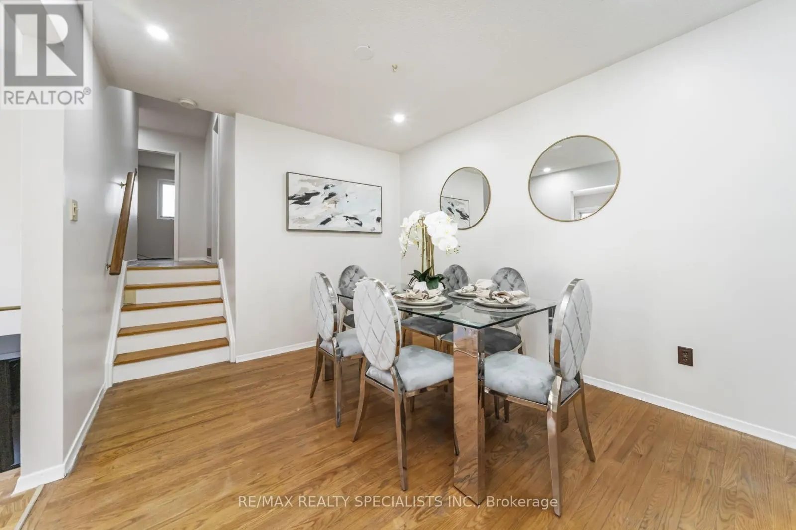 29 EDENRIDGE DRIVE
