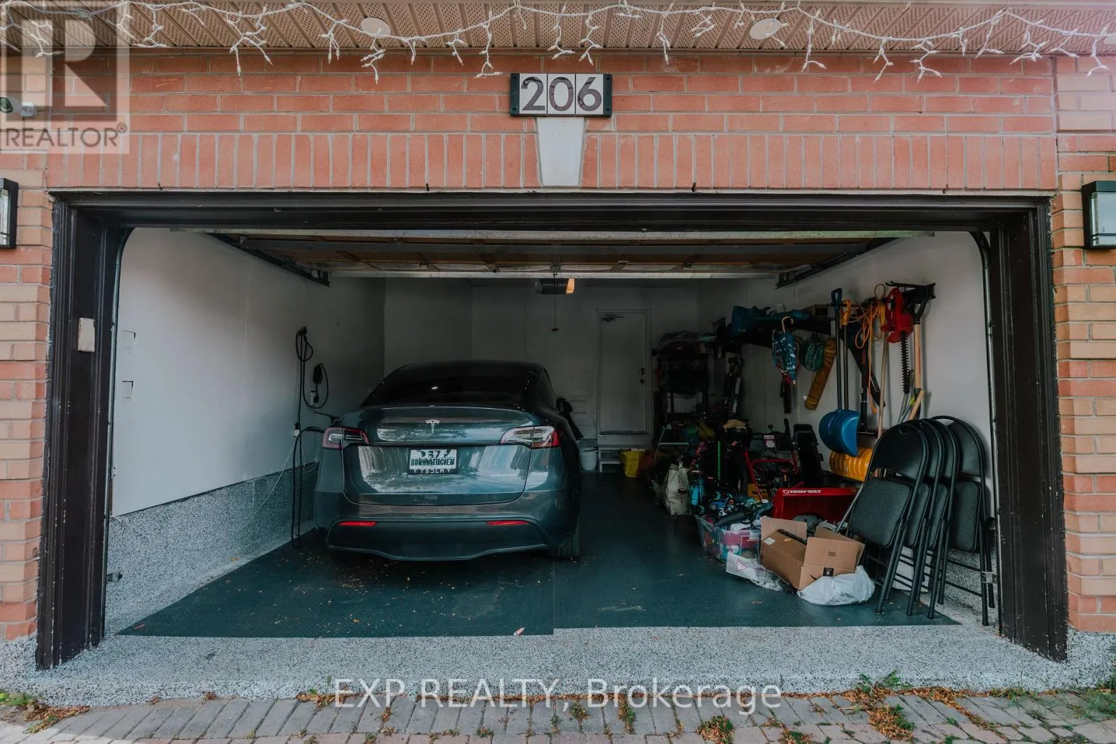 UPPER - 206 DRINKWATER ROAD