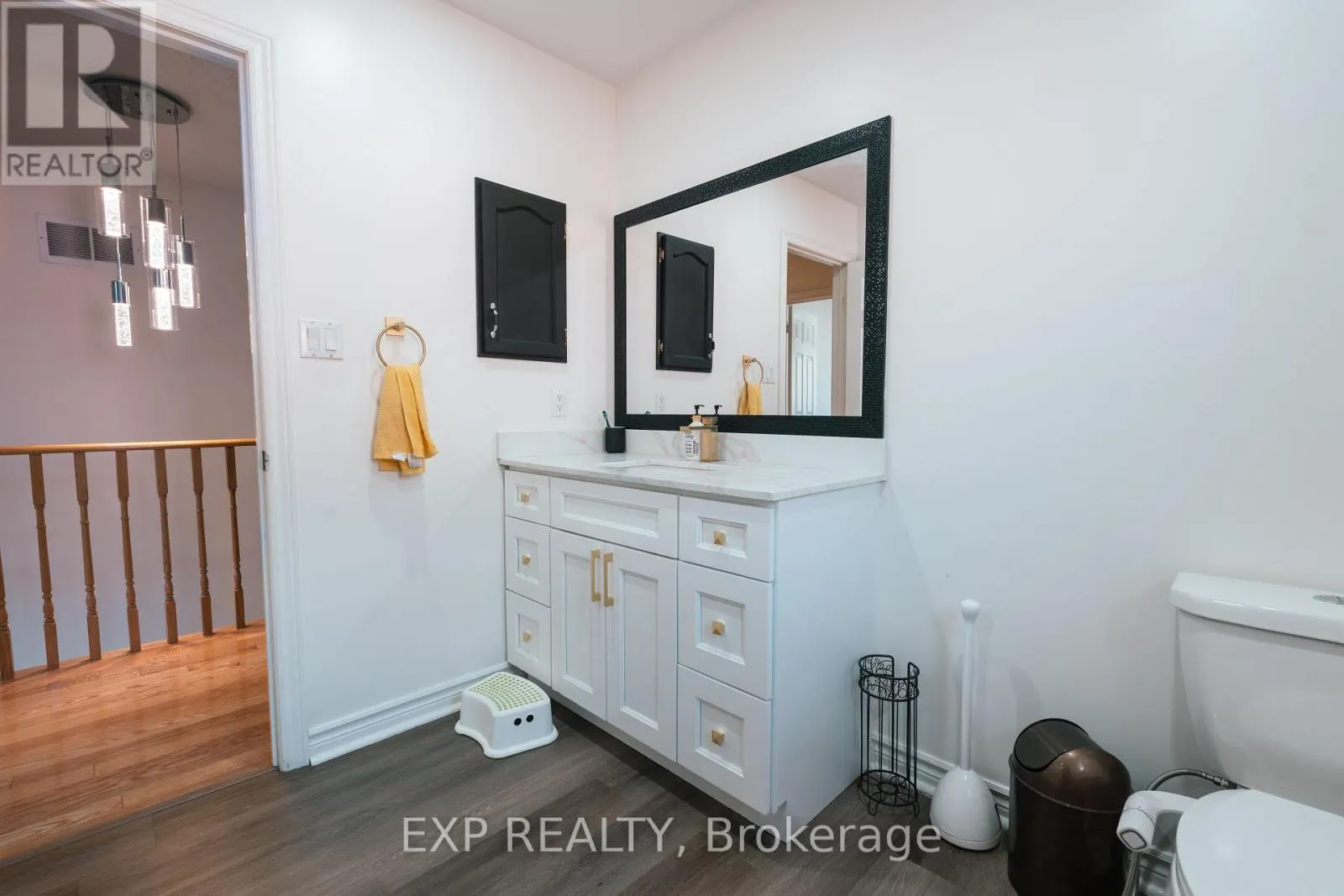 UPPER - 206 DRINKWATER ROAD