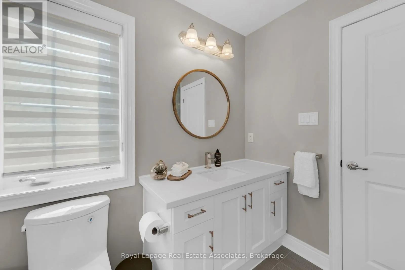 3040 EBERLY WOODS DRIVE
