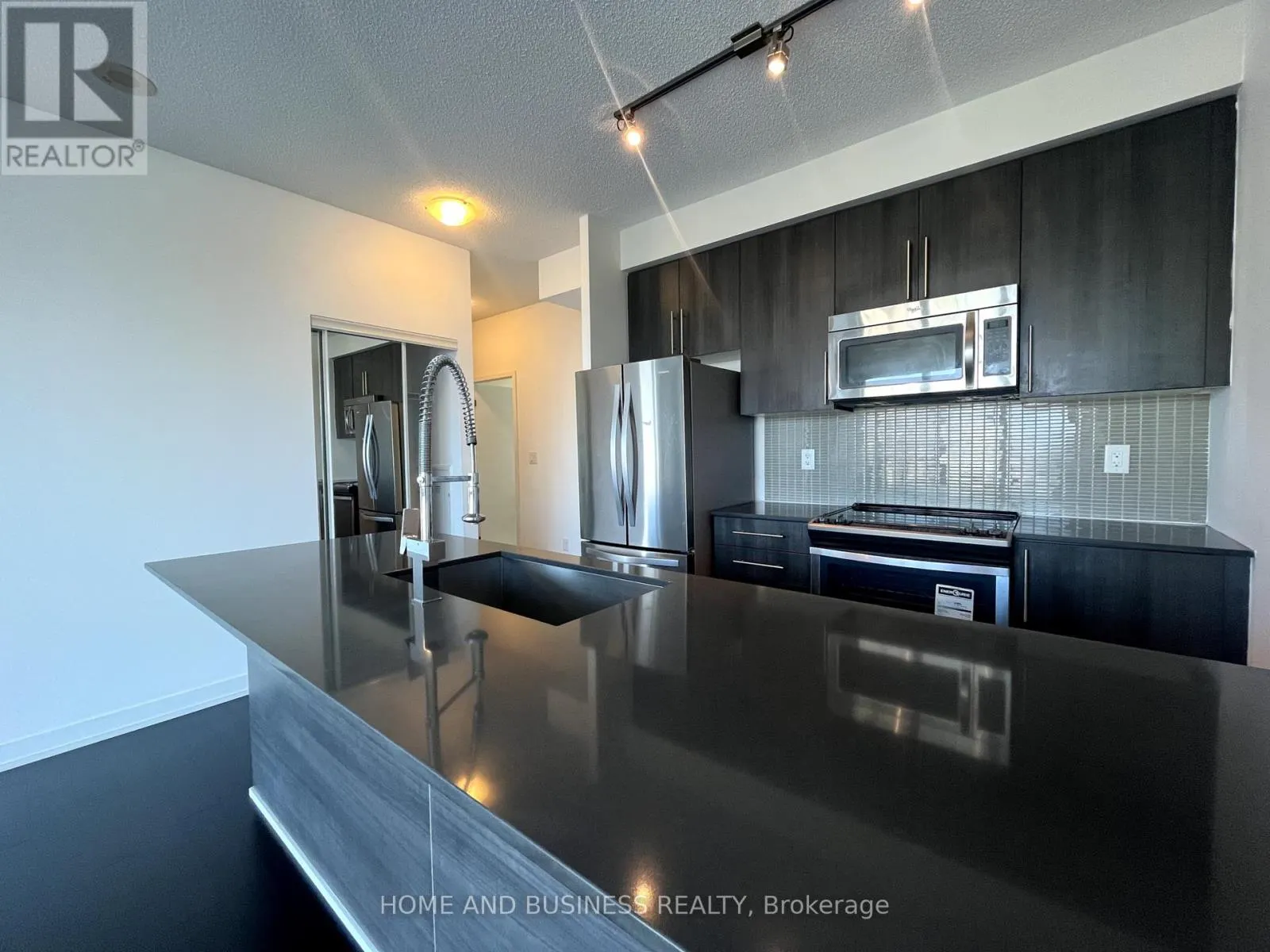 2305 - 4011 BRICKSTONE MEWS