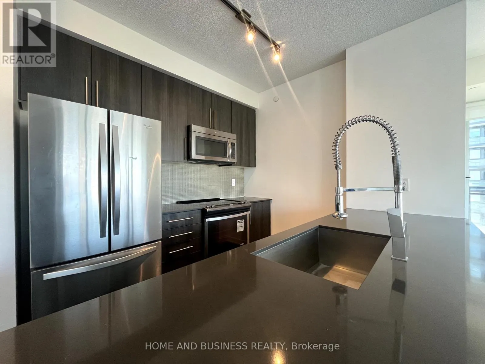 2305 - 4011 BRICKSTONE MEWS