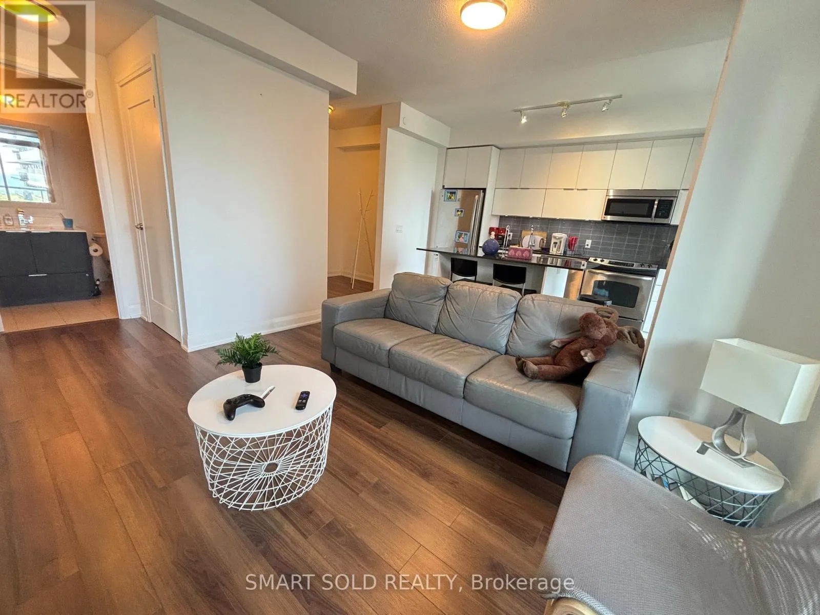 904 - 56 ANNIE CRAIG DRIVE