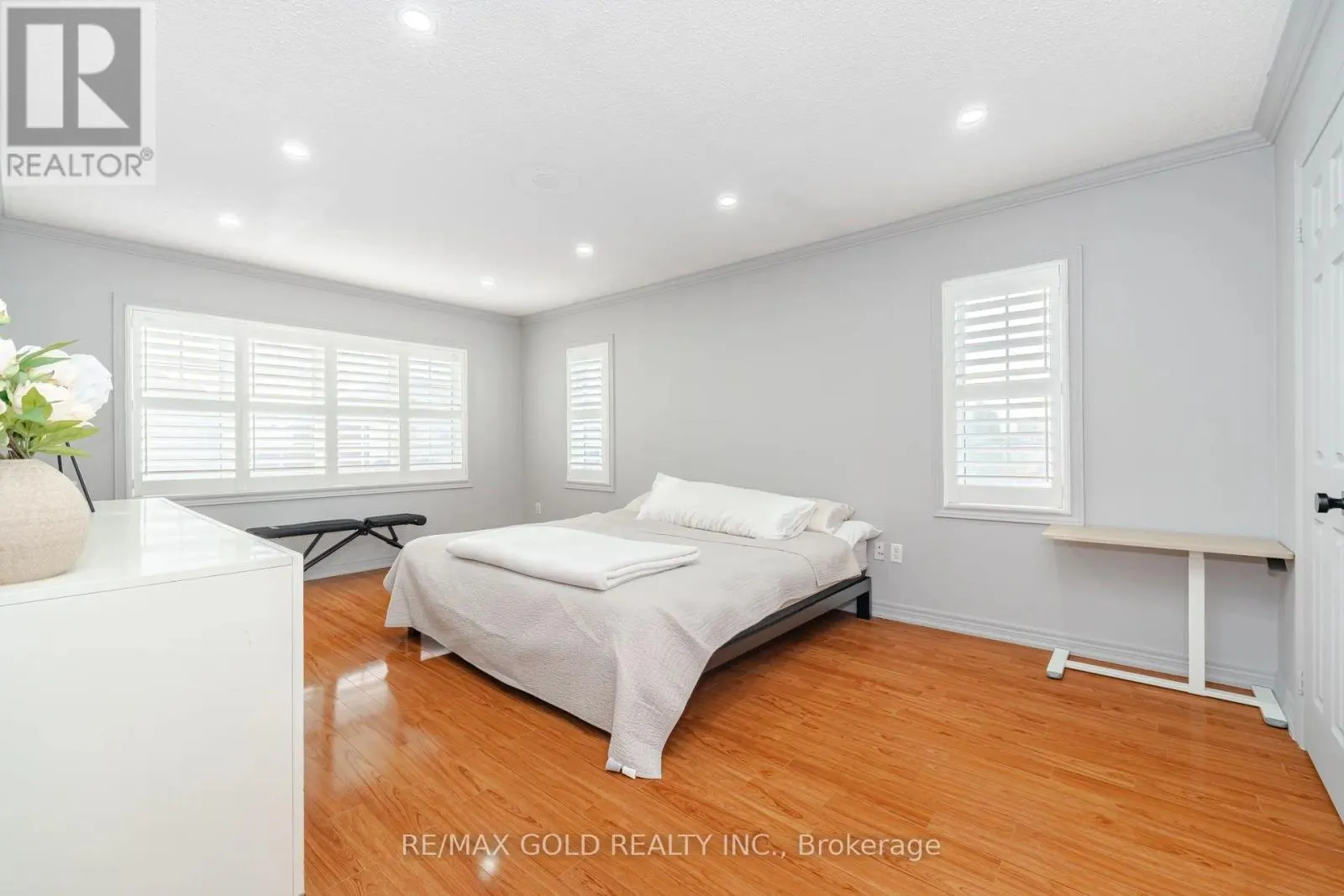 41 LEPARC ROAD