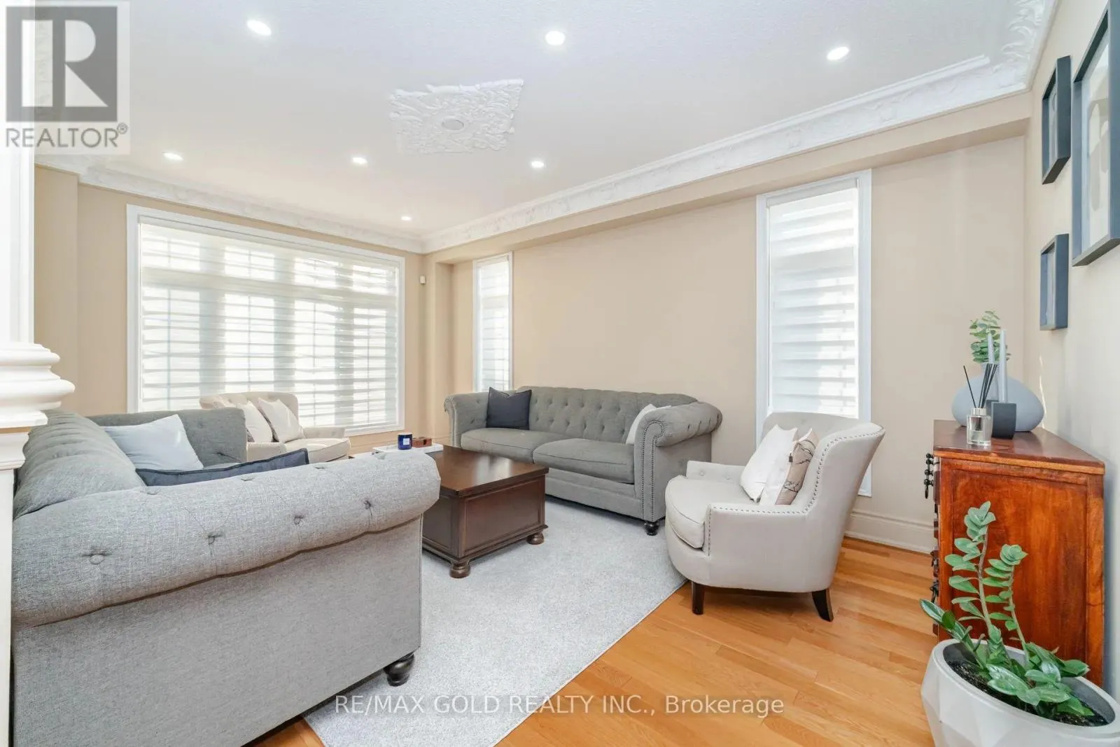 41 LEPARC ROAD
